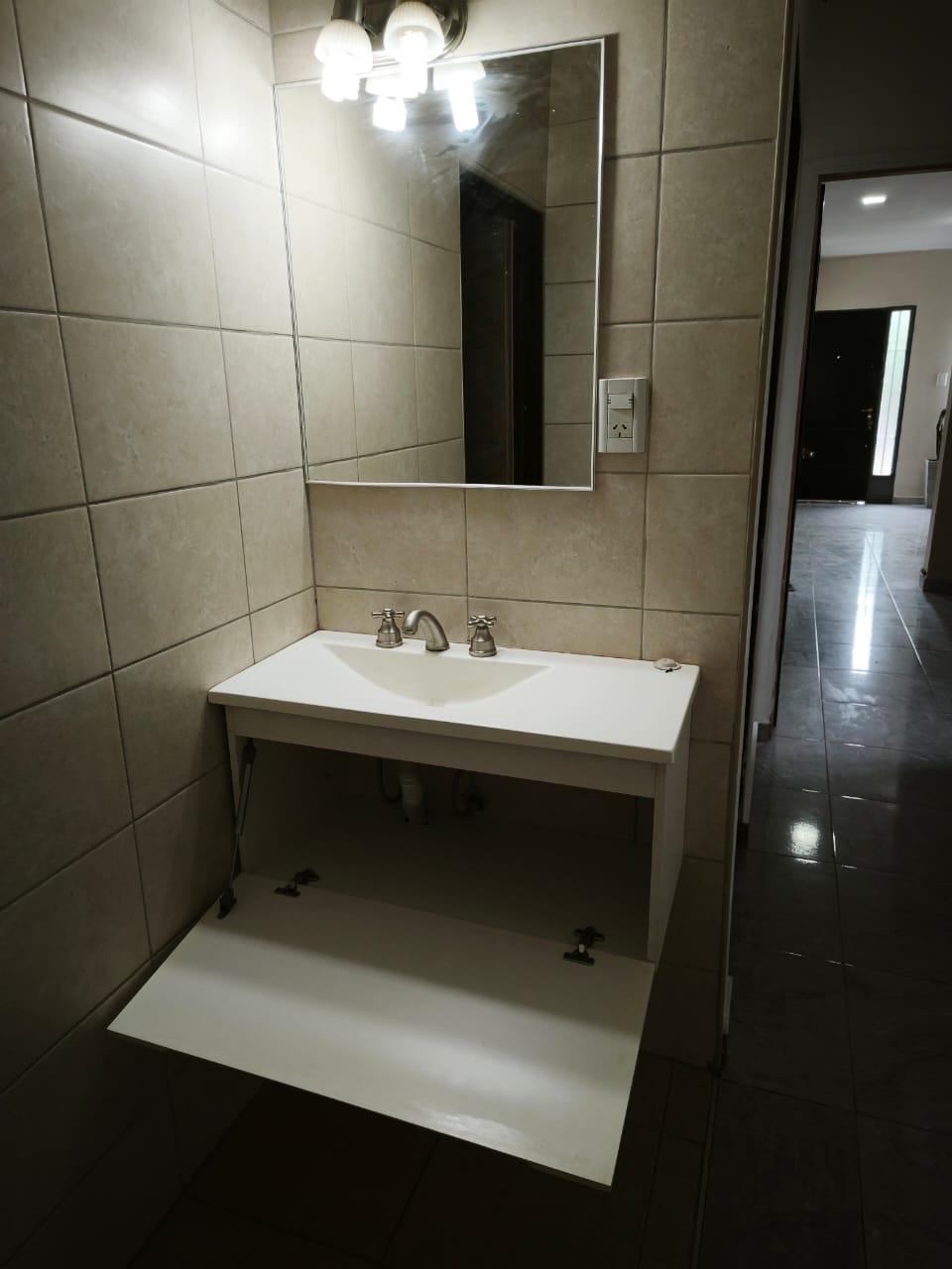 Antebaño con lavatorio