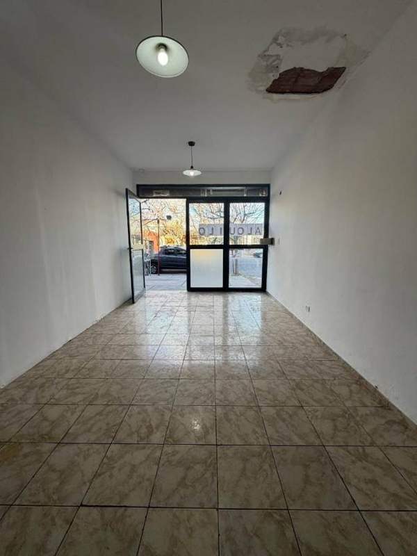 Local comercial · 25 m² en 9 de Julio al 5170