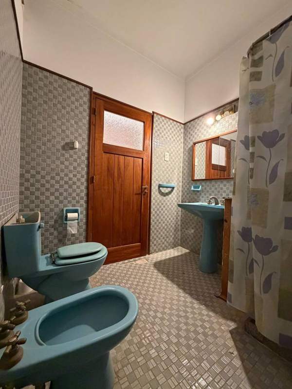 Segundo baño revestido en venecita